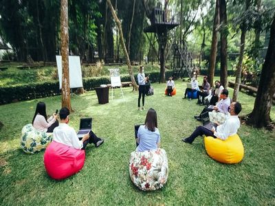 New Facilities: Outdoor Meeting Package